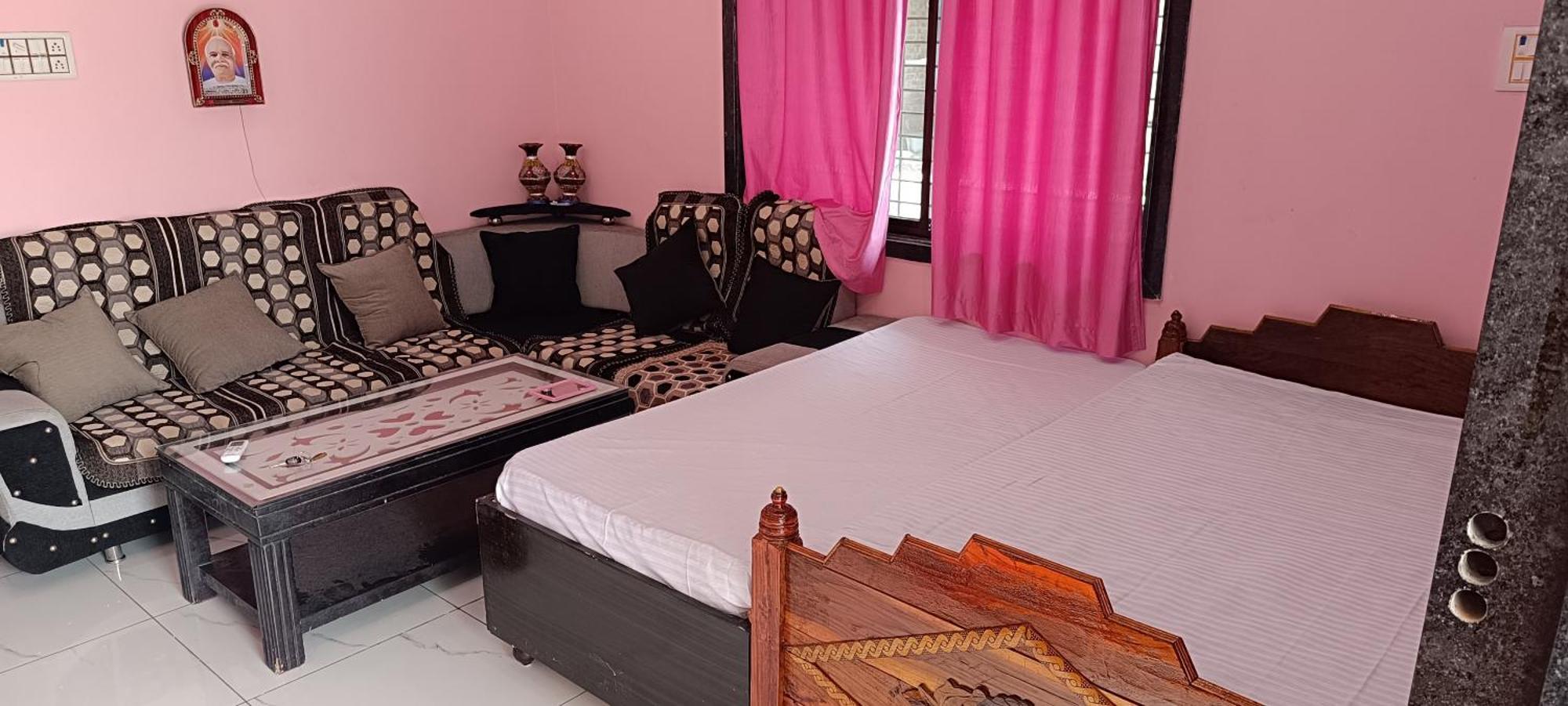 Patel Home Stay Garudeshwar Eksteriør bilde